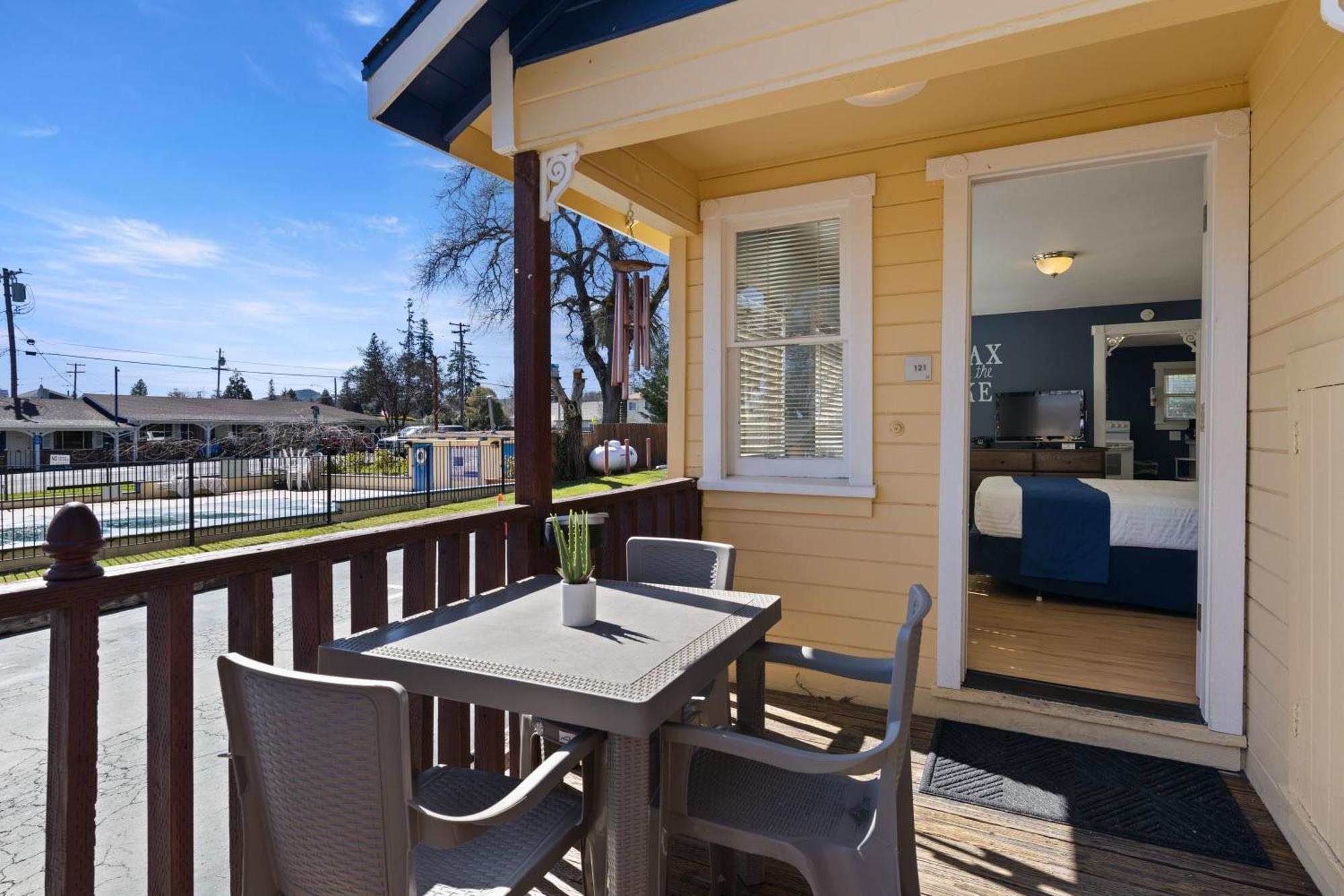 Skylark Shores Resort Lakeport Exterior foto