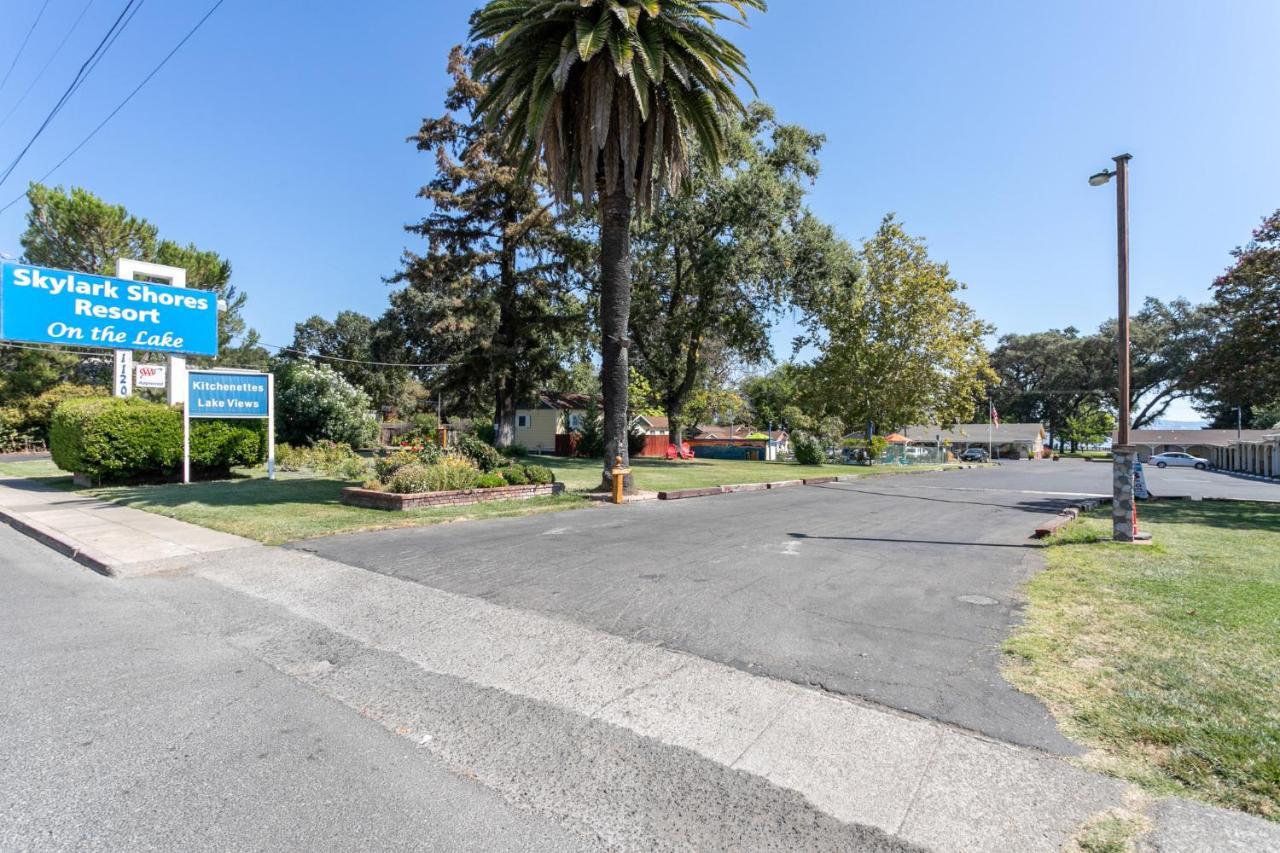 Skylark Shores Resort Lakeport Exterior foto